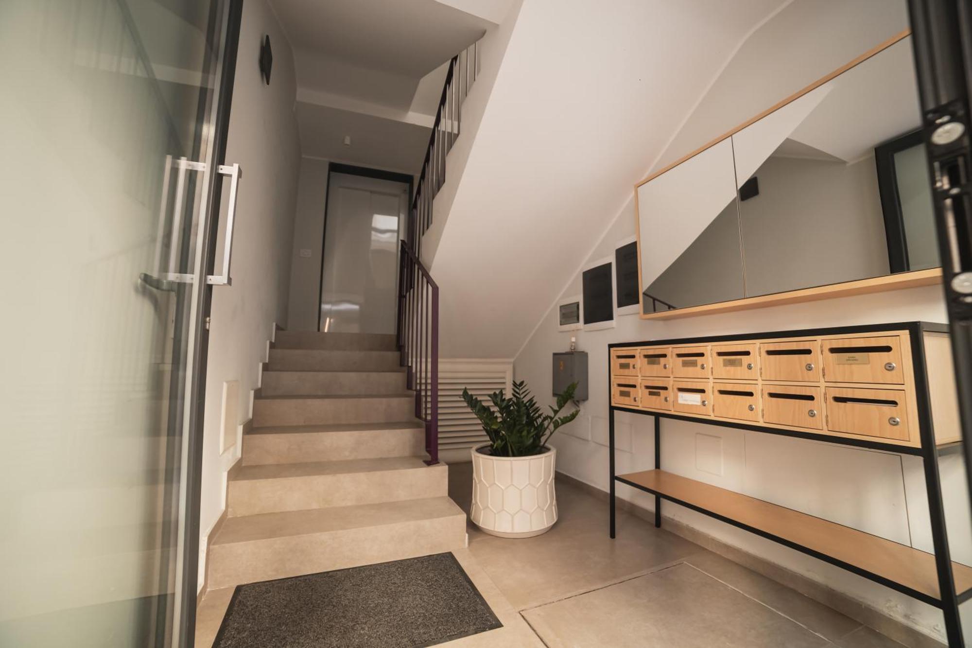 Suite Piazza Mazzini 90 Mq 5 ليتشي المظهر الخارجي الصورة